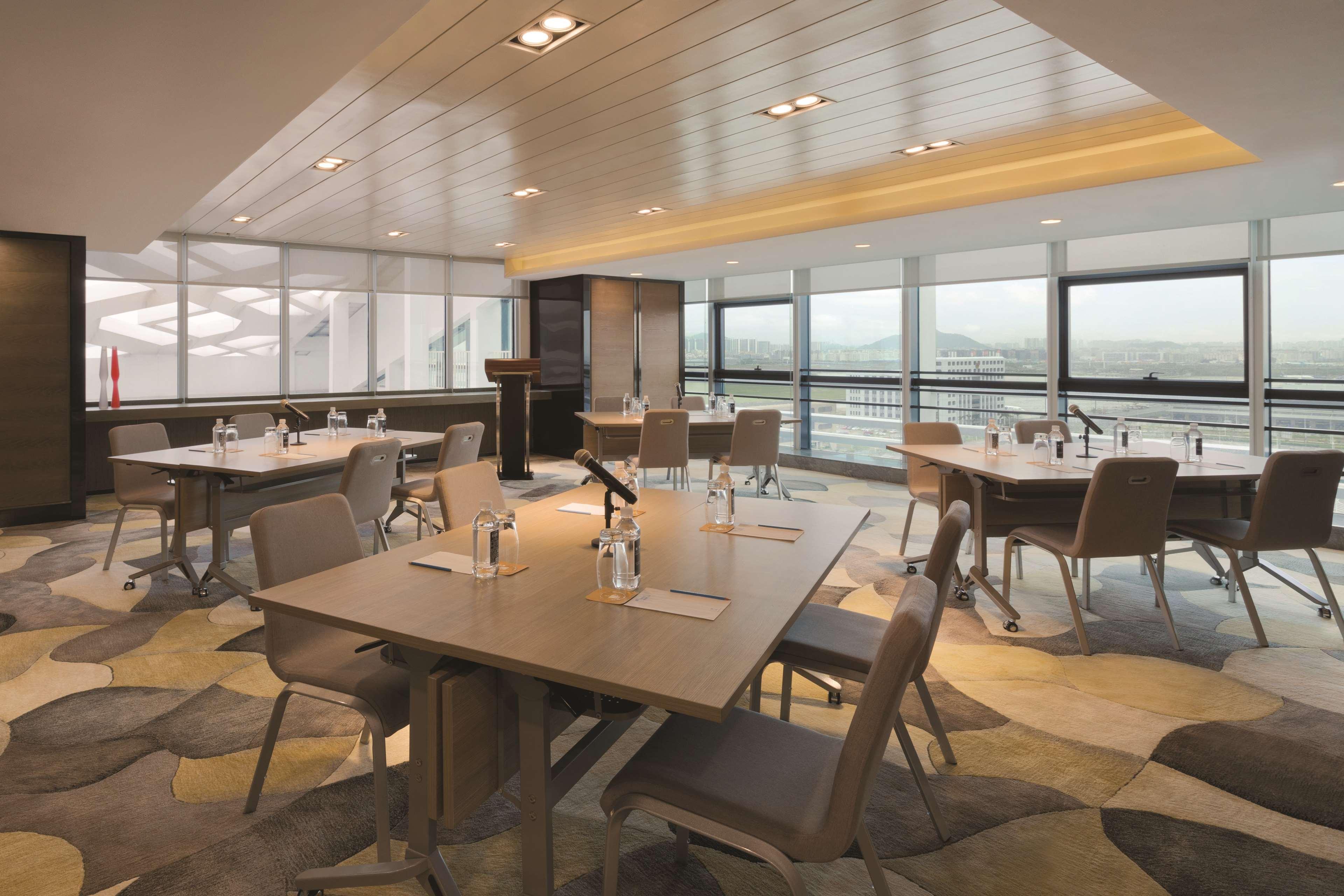 Hyatt Place Shenzhen Airport Экстерьер фото