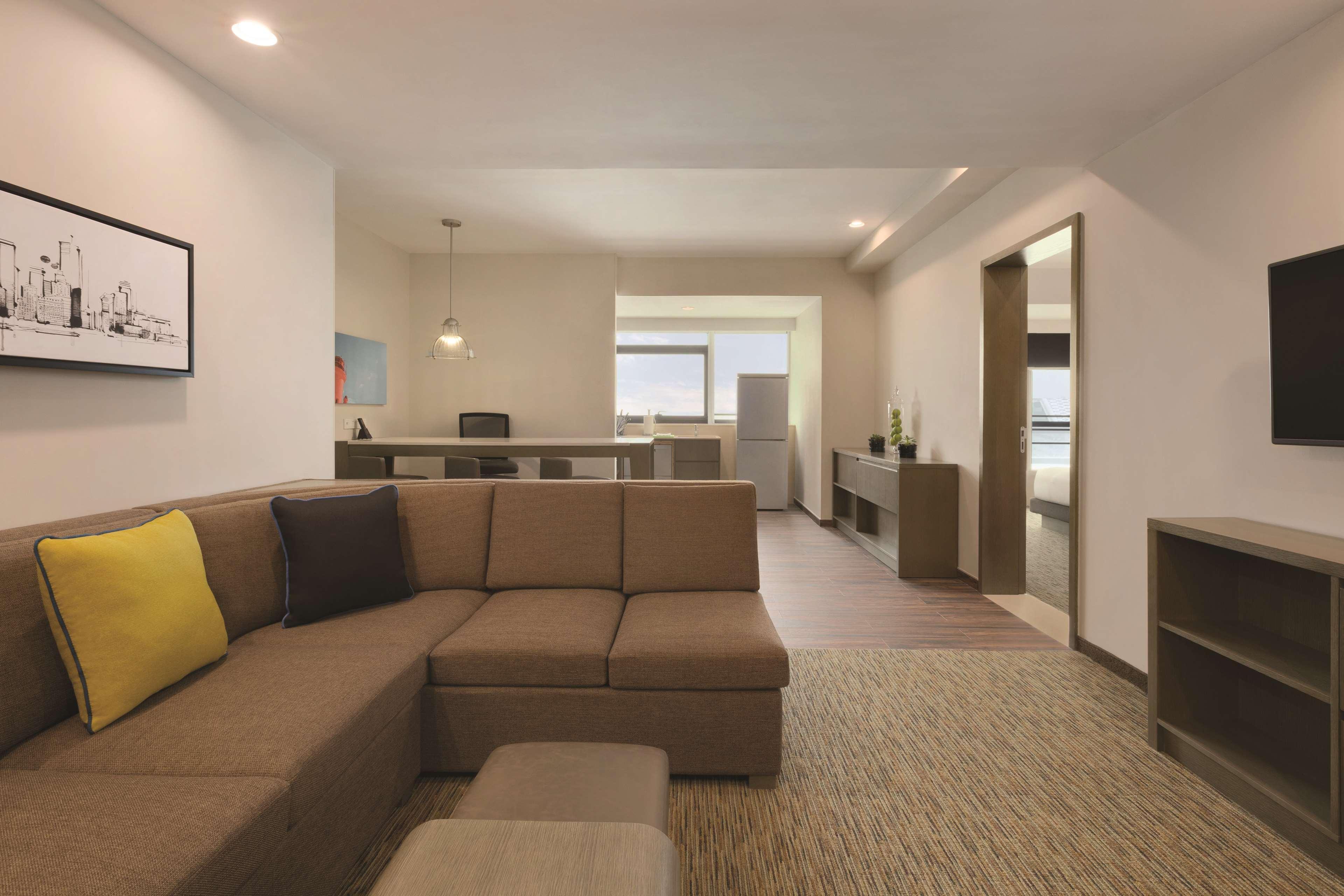 Hyatt Place Shenzhen Airport Экстерьер фото