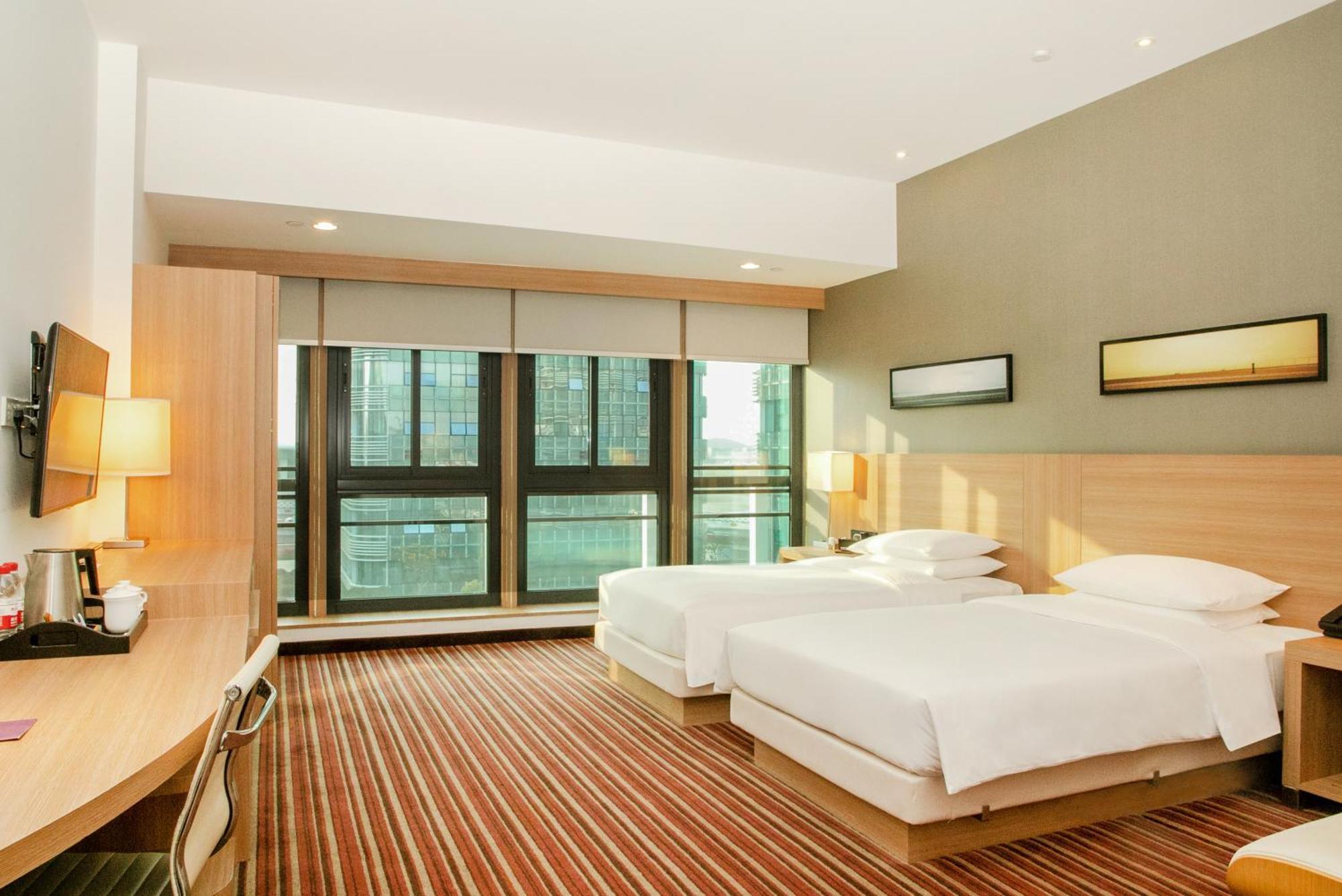 Hyatt Place Shenzhen Airport Номер фото